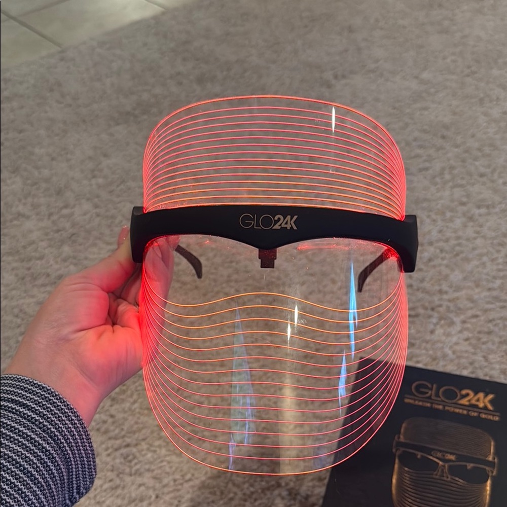 7 Color LED Beauty Mask - Picture 2 of 6